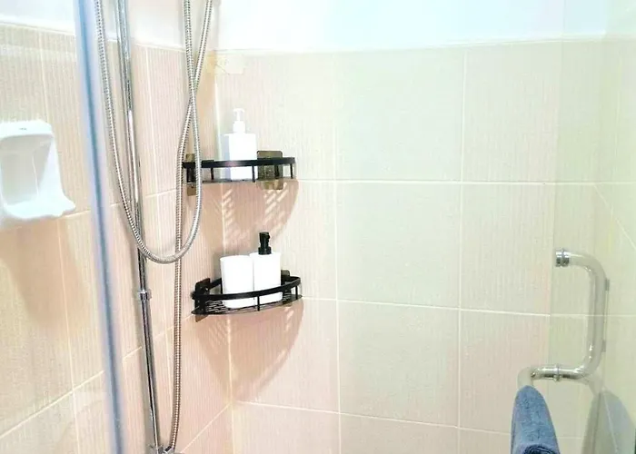 Brand New 2 Bedder Near Malls Smdc Bloom * Manila